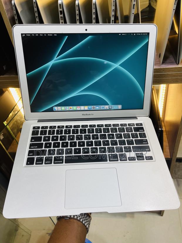Laptop Apple MacBook Air 2017 8GB Intel Core i5 SSD 128GB