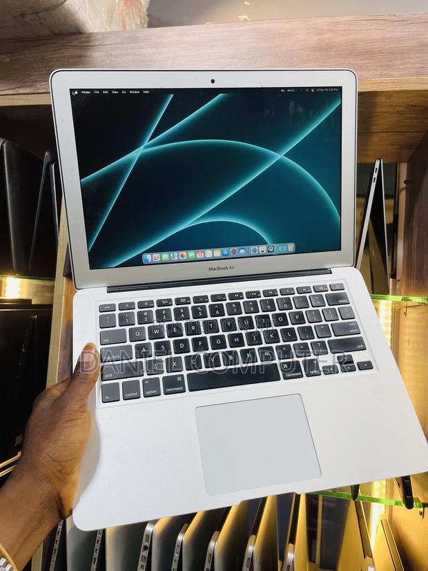 Laptop Apple MacBook Air 2017 8GB Intel Core i5 SSD 128GB photo 3