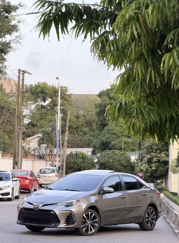 Toyota Corolla 2019 Gray