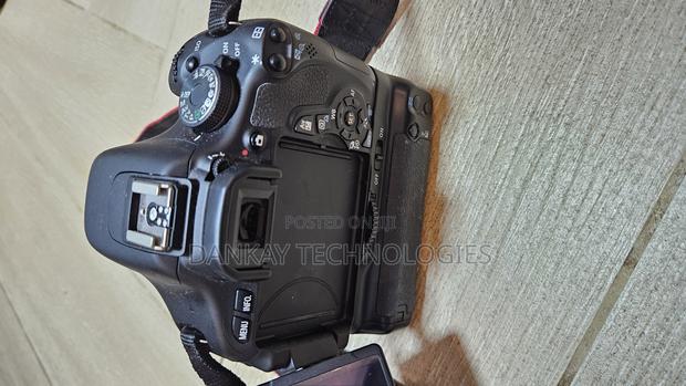Canon Eos 600d 18mp Cmos Digital Slr Camera With Ef-s 18-55mm Lens photo 3