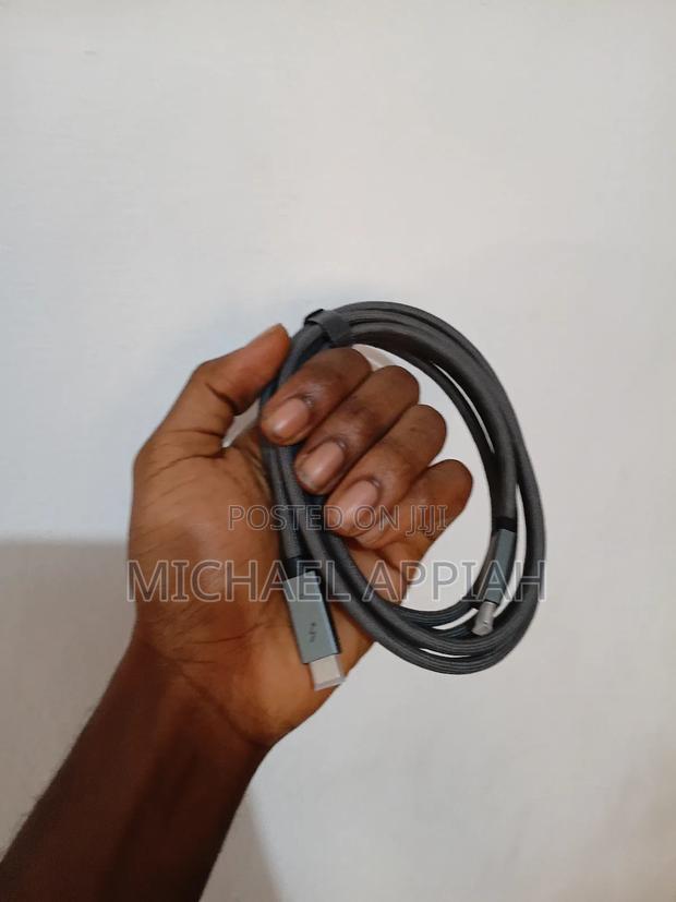 Uguord Thunderbolt 4 Cable photo 7