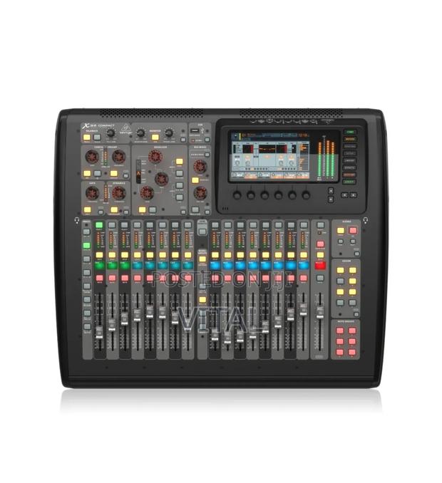 Behringer X32 Compact photo 4