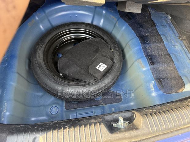 Hyundai Accent SE 2013 Blue photo 7