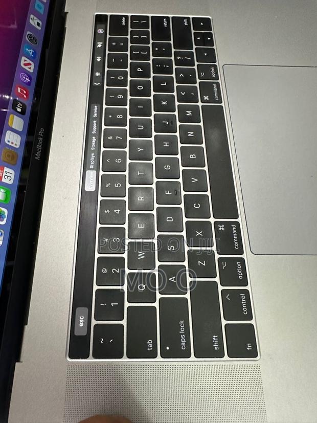 Laptop Apple MacBook Pro 2017 16GB Intel Core I7 SSD 512GB photo 3