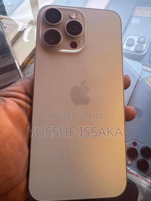 Apple iPhone 15 Pro Max 1 TB Silver