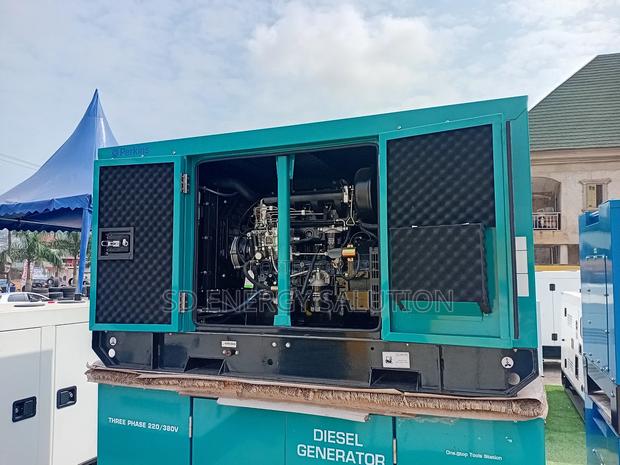 Industrial Perkins Generator – Stable Power Supply · Photo 2