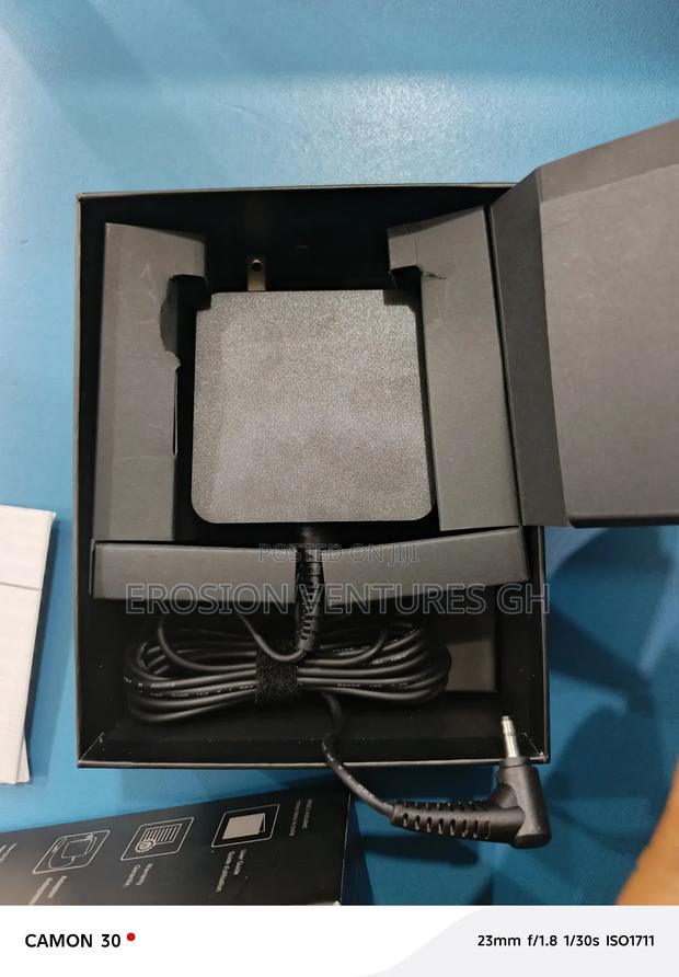 Lenovo Small Pin Charger Original photo 10