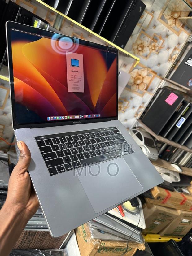 Laptop Apple MacBook Pro 2019 16GB Intel Core I9 SSD 512GB photo 2