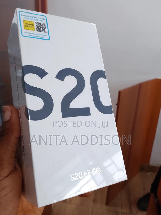 New Samsung Galaxy S20 FE 128 GB Black · Photo 3