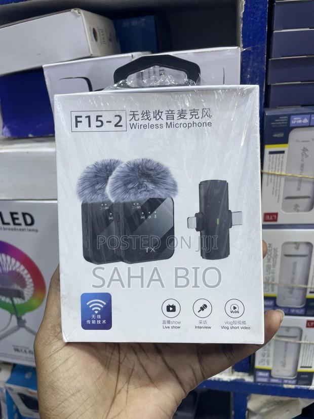 Double Wireless Microphone ( F15-2) Plug and Play With Clear · Photo 1