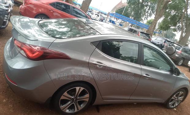 Hyundai Elantra 2016 Gray