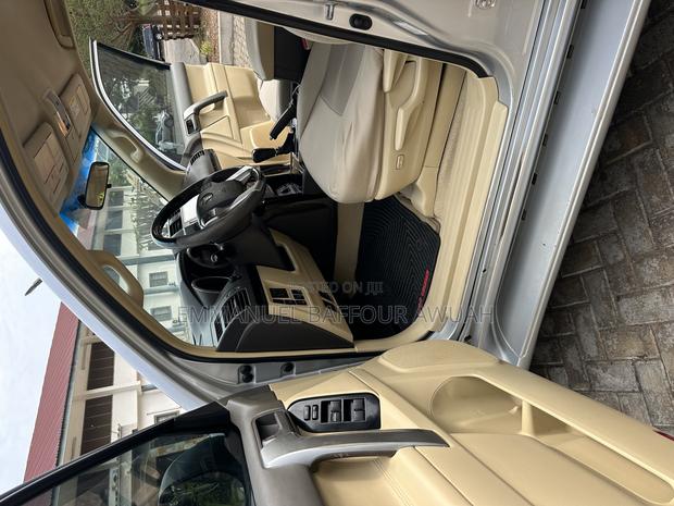 Toyota Land Cruiser Prado 3.0 D-4D (190 Hp) 7 seats 2015 Silver