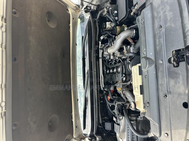 Toyota Land Cruiser Prado 3.0 D-4D (190 Hp) 7 seats 2015 Silver