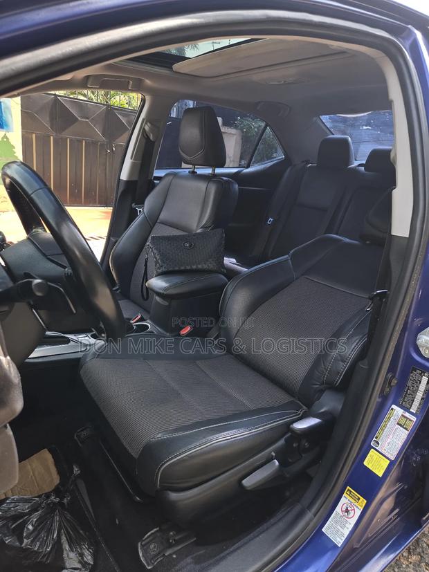Toyota Corolla S 4dr Sedan (1.8L 4cyl CVT) 2016 Blue photo 11