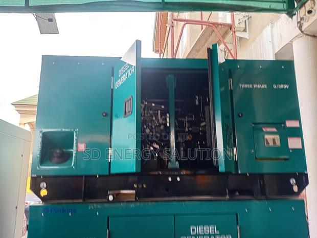 Powermax Generator Perkins · Photo 2