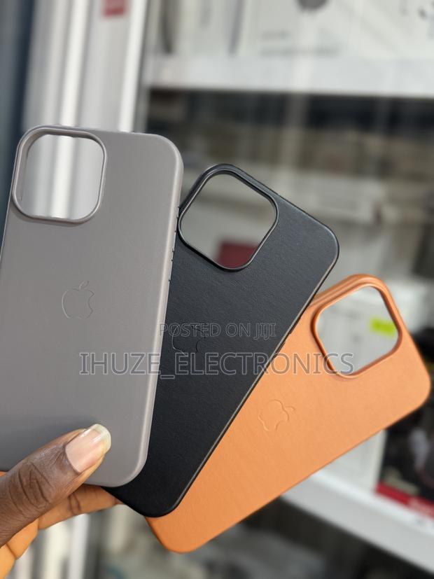 Genuine Leather Case (Magsafe) for iPhone 16pro Max photo 4