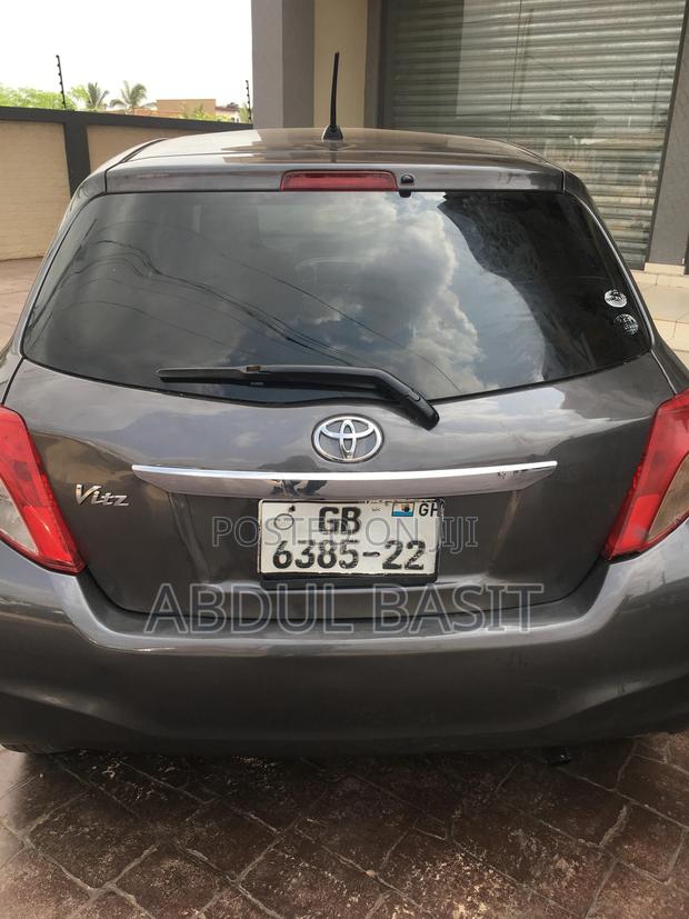 Toyota Vitz 2012 Gray