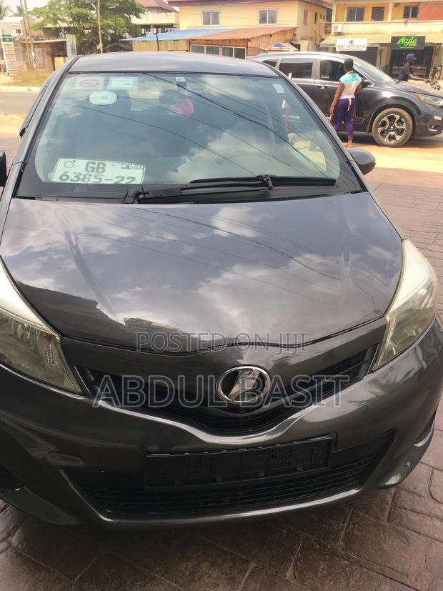 Toyota Vitz 2012 Gray