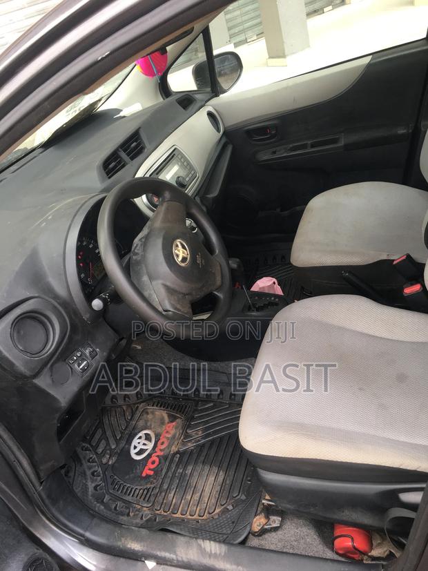 Toyota Vitz 2012 Gray