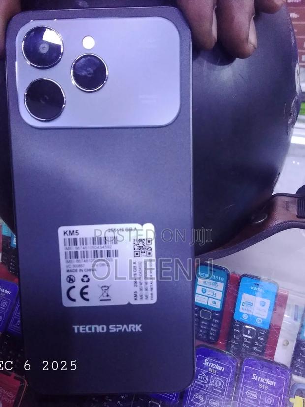 New Tecno Spark 40 Pro 256 GB · Photo 4