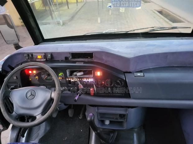 Mercedes-Benz Sprinter 2012 Grey photo 11
