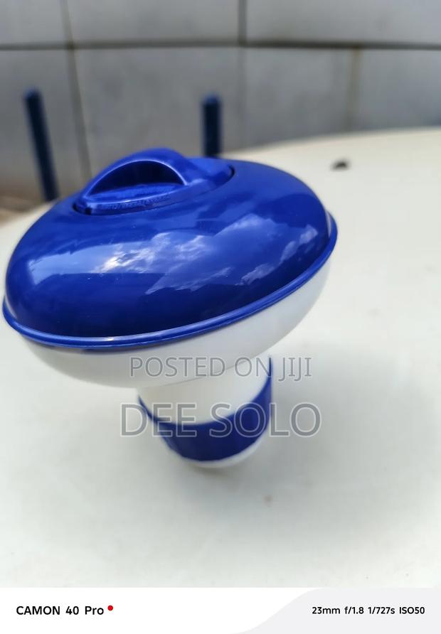Floating Chlorine Dispenser for Swimming Pool