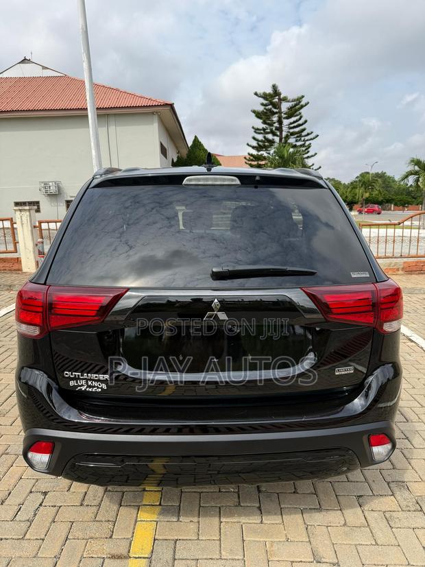 Mitsubishi Outlander 2.4 PHEV AWD 2020 Black