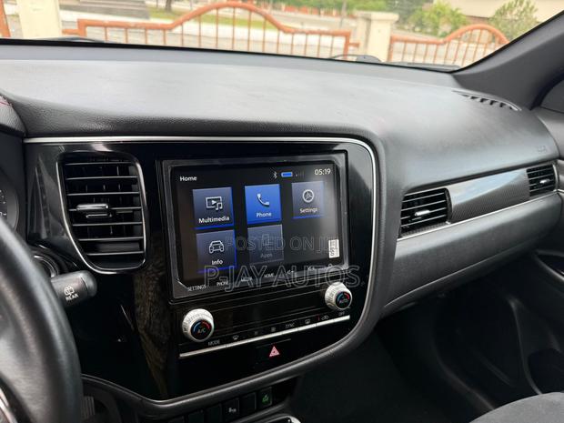 Mitsubishi Outlander 2.4 PHEV AWD 2020 Black