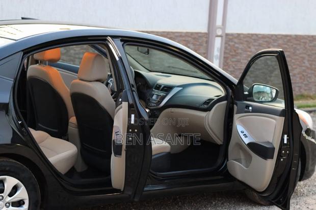 Hyundai Accent SE Sedan 2016 Black