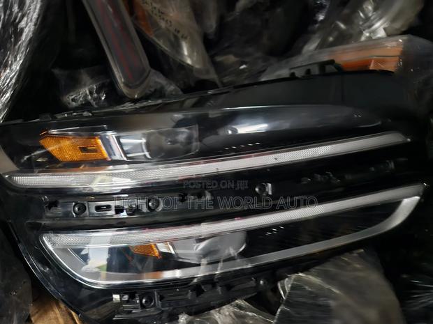 Genesis Gv70 Headlight Right Side, With Chargers