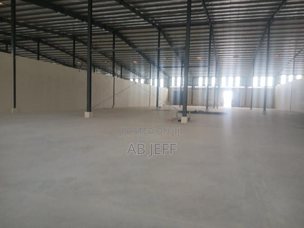 Spacious Warehouse at Kaase · Photo 2