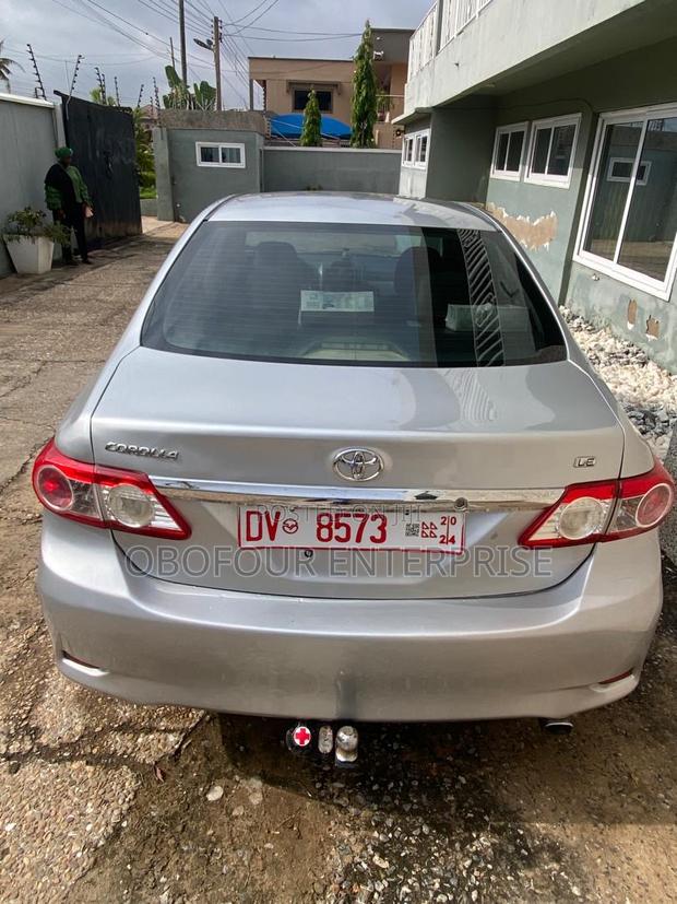 Toyota Corolla LE 4dr Sedan (1.8L 4cyl 4A) 2013 Silver