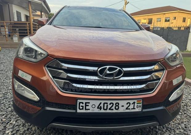 Hyundai Santa Fe 2013 Red