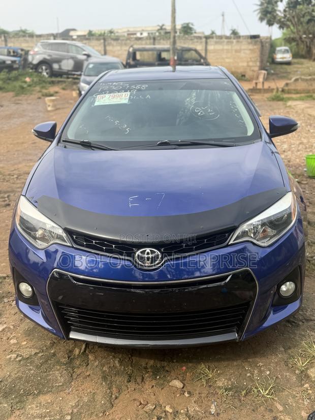 Toyota Corolla S Plus 4dr Sedan (1.8L 4cyl 6M) 2015 Blue