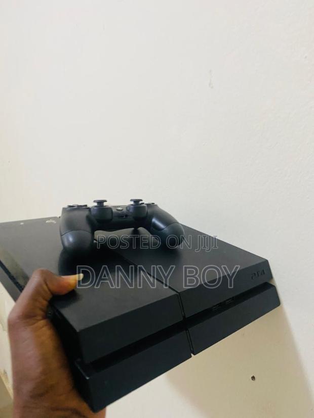 Jailbreak Ps4 Standard With 16games for Sale · Photo 4