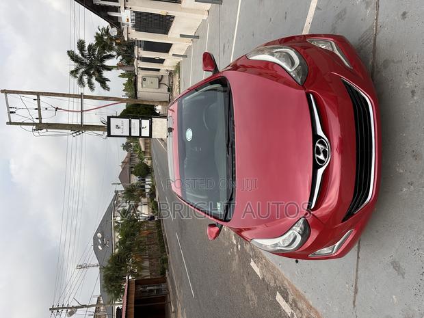 Hyundai Elantra SE Sedan FWD (1.8L 4cyl 6M) 2016 Red