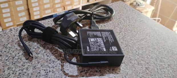 Asus Type C Adapter 20v5 15v3 /12v3 /9v3 5v3 100wat