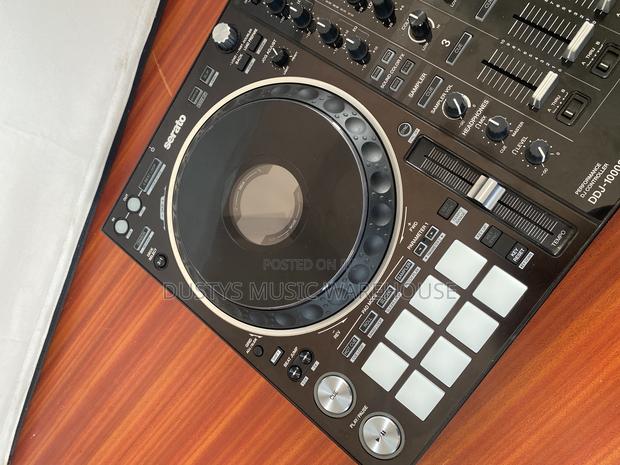 Pioneer DDJ Dj 1000srt With Dust Cover photo 5