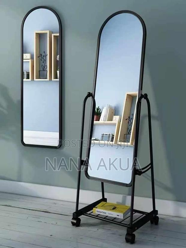 Room Mirror