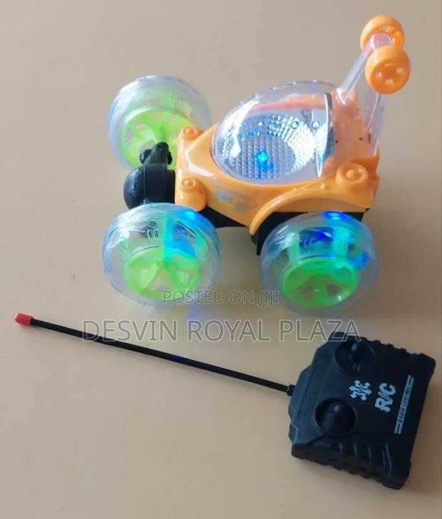 Powerful Remote Control Stunt Car