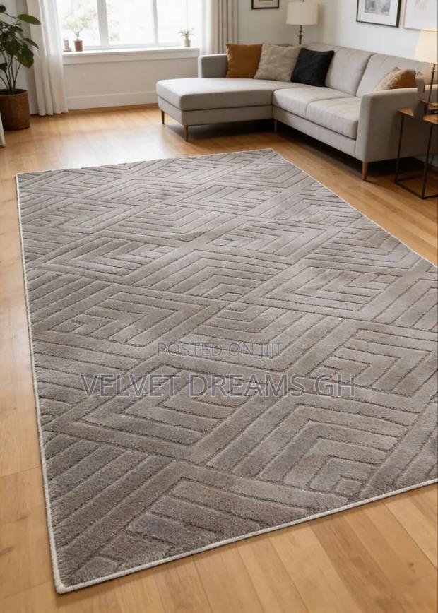 Beautiful Center Carpet – Luxury Comfort for Your Living Room photo 5