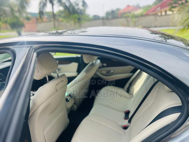 Mercedes-Benz E300 2018 Gray