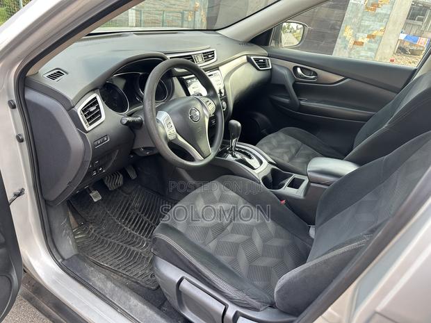 Nissan Rogue SL 4dr SUV AWD (2.5L 4cyl CVT) 2015 Silver