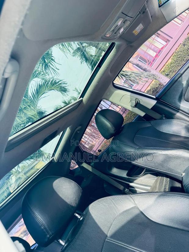 Hyundai Tucson GLS FWD 2011 White