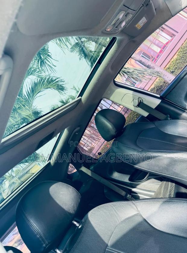 Hyundai Tucson GLS FWD 2011 White