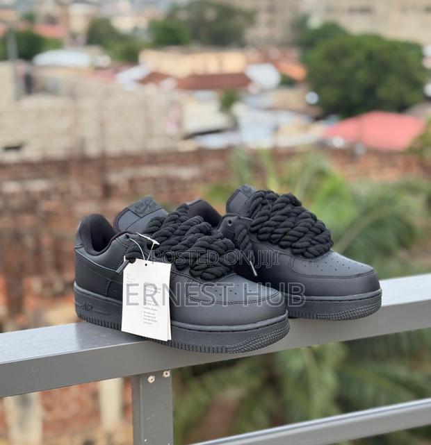 Airforce One Big Lace · Photo 3