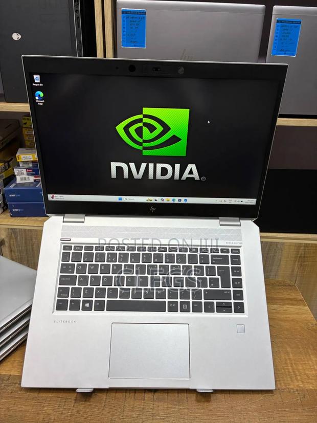 Laptop HP EliteBook 1050 G1 32GB Intel Core I7 SSD 512GB photo 3