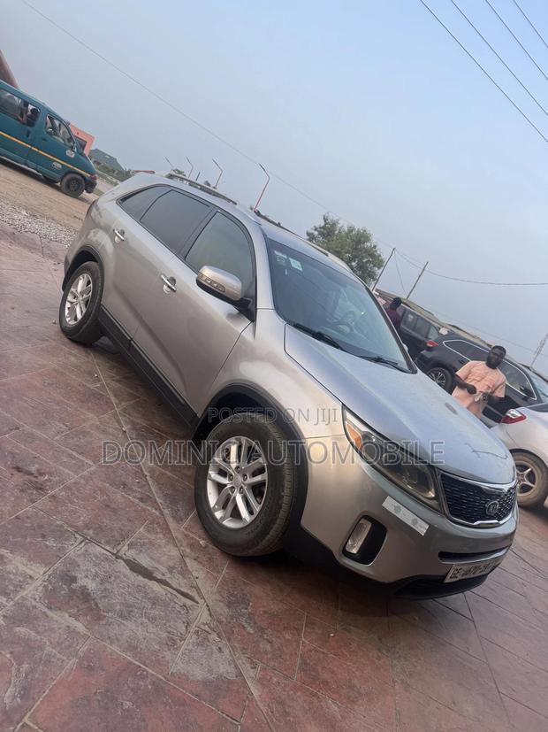 Kia Sorento LX 4dr SUV AWD (2.4L 4cyl 6A) 2014 Silver