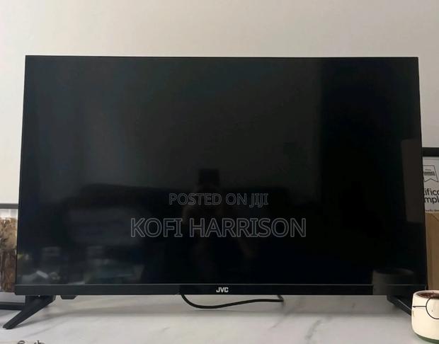 JVC 32 Inch Smart Tv photo 2