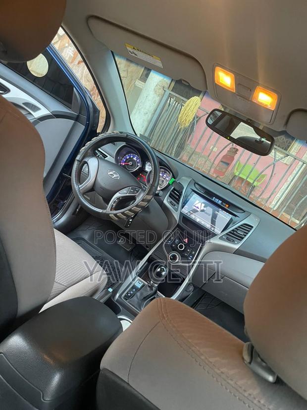 Hyundai Elantra SE 4dr Sedan (1.8L 4cyl 6A) 2015 Blue